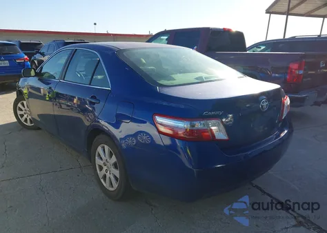 2007 Toyota Camry Hybrid z USA, uszkodzony, nr VIN JTNBB46K873010735